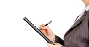 WAŻNE przypomnienie dla kadrowych: zmiana w aktach osobowych