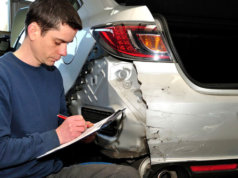 Dlaczego i na czym oszczędzają firmy ubezpieczeniowe?