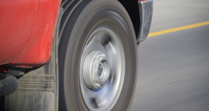 ‘Inna praca’ w trakcie prowadzenia pojazdu poniżej 3,5 t dmc