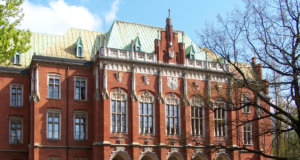 Wybitny Profesor prawa pracy z UJ krytycznie o ryczałtach noclegowych