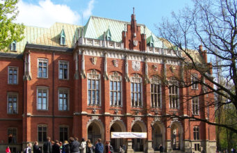 Wybitny Profesor prawa pracy z UJ krytycznie o ryczałtach noclegowych