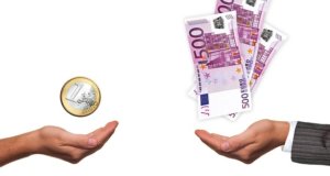 Do kiedy najpóźniej należy wyliczyć pierwsze wynagrodzenie minimalne we Francji?