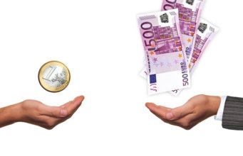 Do kiedy najpóźniej należy wyliczyć pierwsze wynagrodzenie minimalne we Francji?
