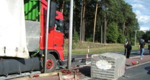 Odpowiedzialność nadawcy za skutki braku unieruchomienia ładunku w transporcie