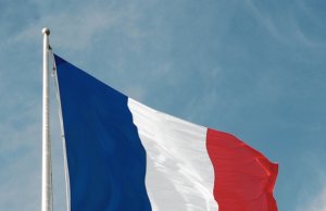 Czy nowe stawki Loi Macron wymagają nowego zaświadczenia o delegowaniu pracowników?
