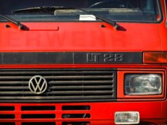 Czym jest inna praca w trakcie prowadzenia pojazdu poniżej 3,5t dmc?