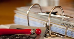 Jak przechowywać dokumenty w siedzibie firmy po 4 grudnia 2011 roku?