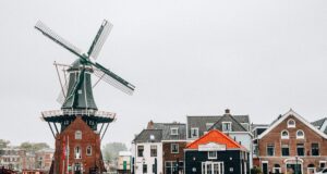 Zmiana minimalnych stawek godzinowych w Holandii